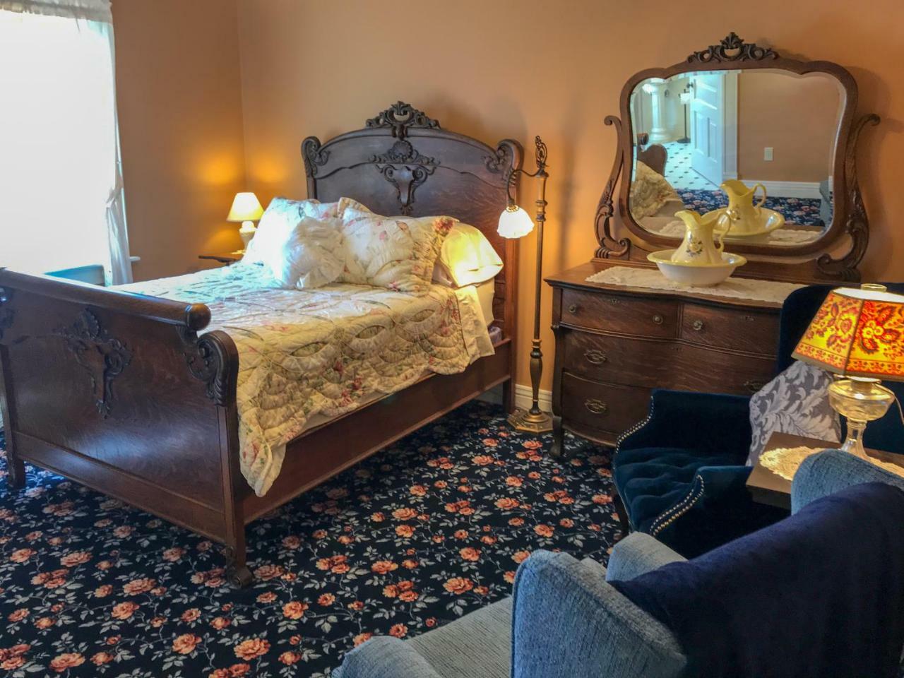 Andor Wenneson Historic Inn Peterson エクステリア 写真