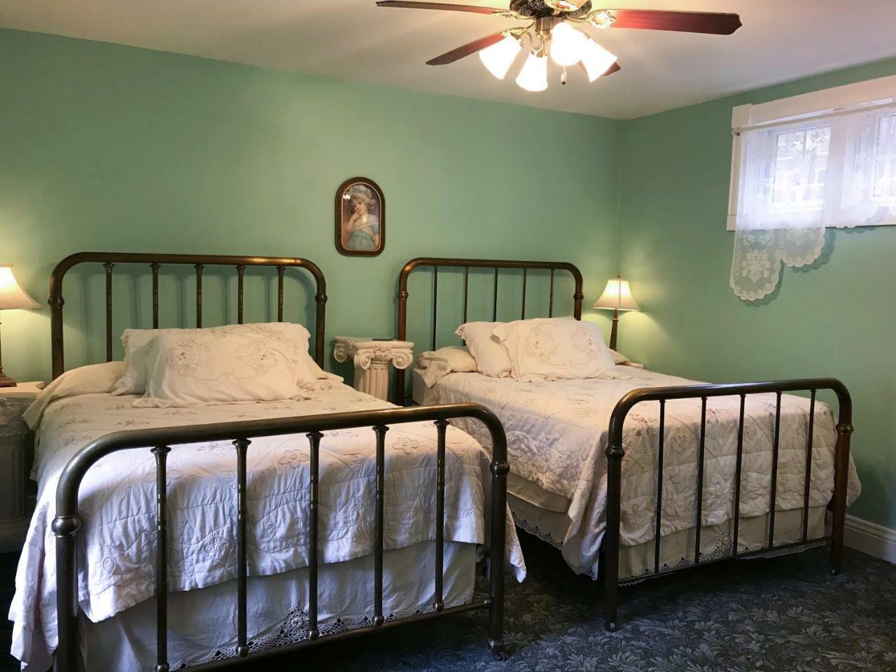 Andor Wenneson Historic Inn Peterson エクステリア 写真