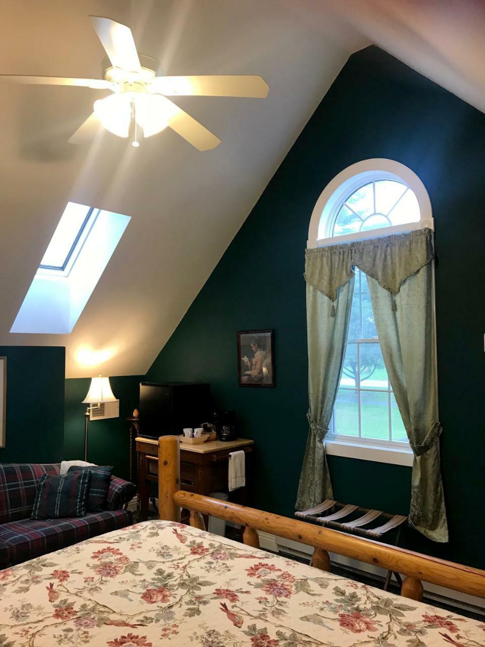 Andor Wenneson Historic Inn Peterson エクステリア 写真