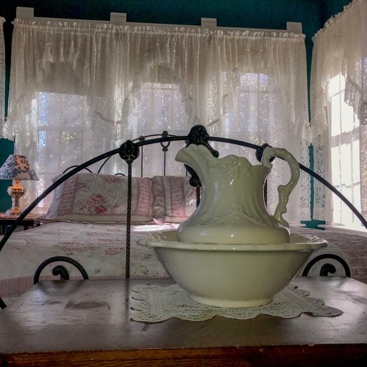 Andor Wenneson Historic Inn Peterson エクステリア 写真
