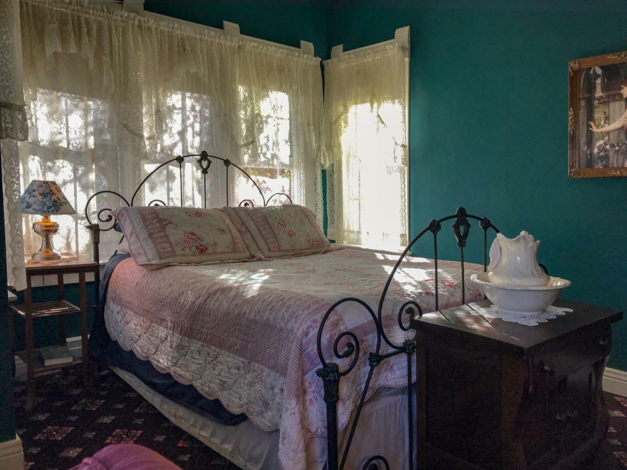 Andor Wenneson Historic Inn Peterson エクステリア 写真