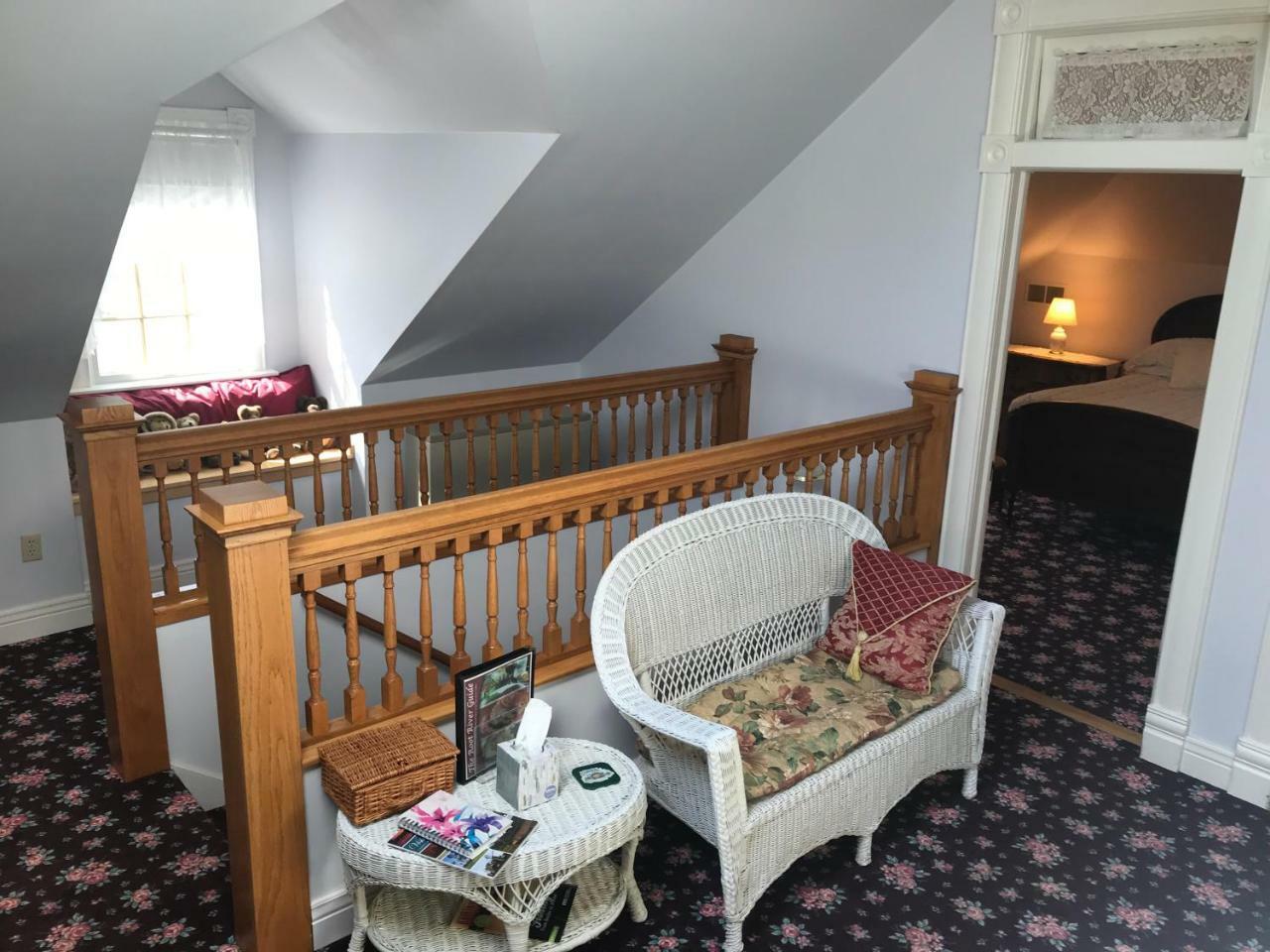 Andor Wenneson Historic Inn Peterson エクステリア 写真